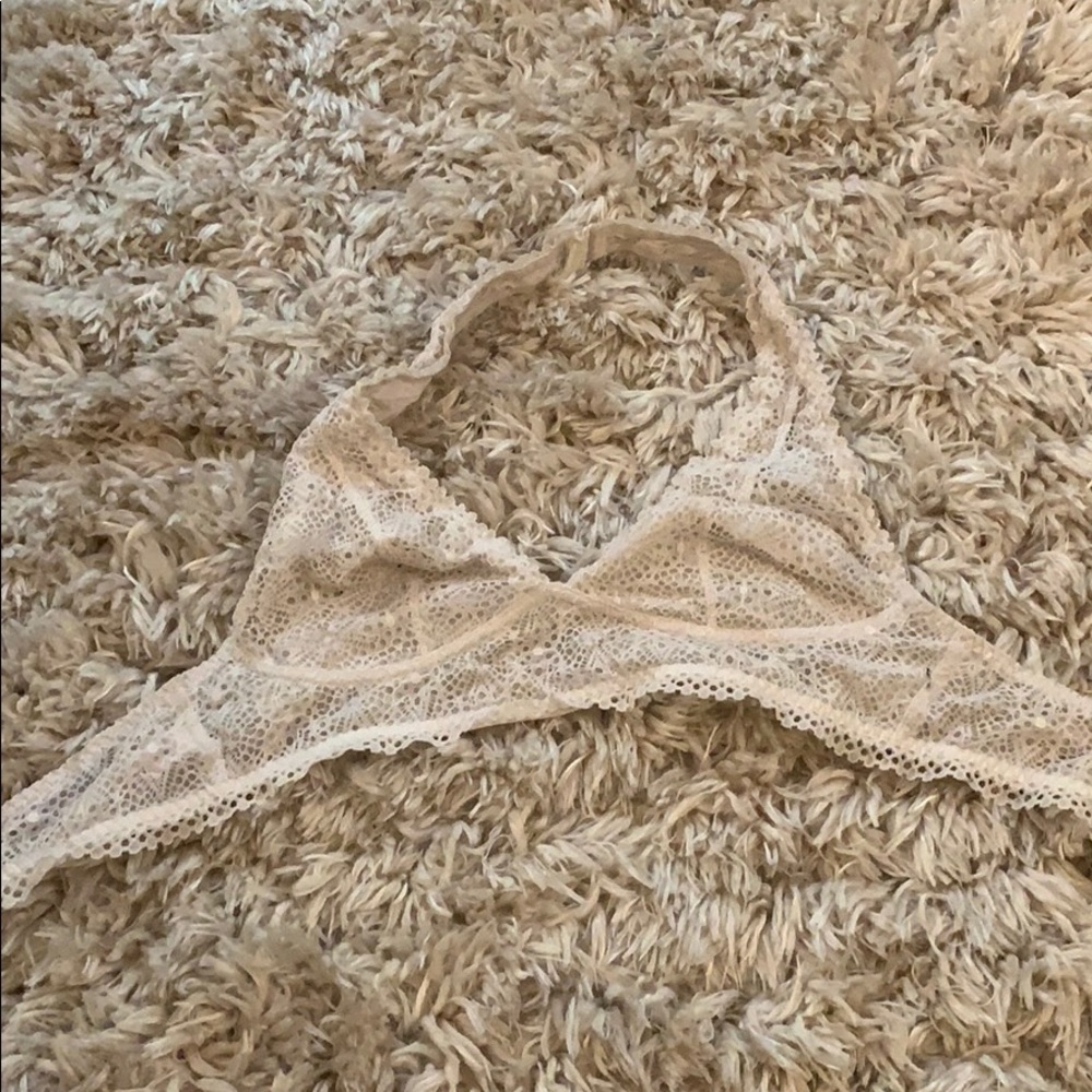 White lace bralette